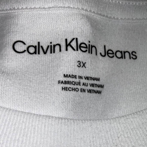 Calvin Klein Jeans Women’s Cotton Plus Size BOYFRIEND TEE. COLOR: White SIZE: 3X - Picture 4 of 8